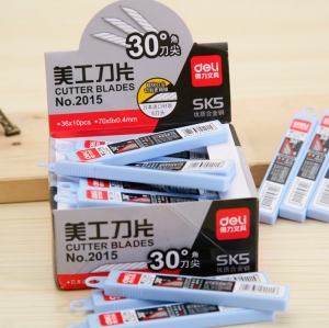 得力美工刀片2015 小号裁纸刀片 30度刀头进口合金钢 刀片